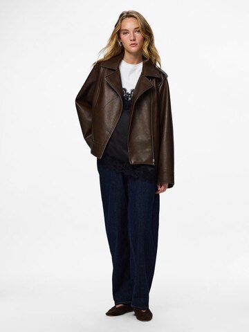 Veste mi-saison 'PCJOSIE' PIECES en marron