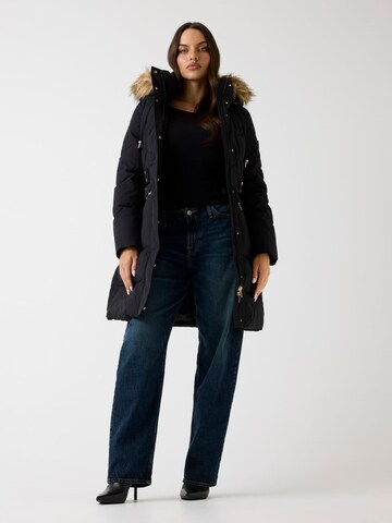 GUESS Winter Jacket in Black