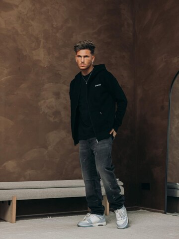 Richesse Regular Jeans 'BULLET BLACK BAGGY JEANS' in Grijs