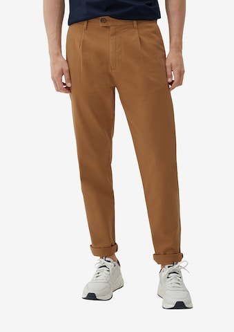 s.Oliver Tapered Pleat-Front Pants in Brown: front