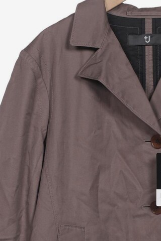 UNIQLO Jacket & Coat in M in Brown
