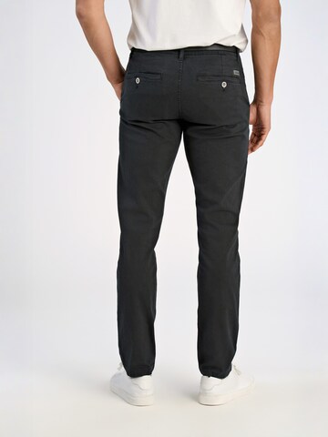Slimfit Pantaloni chino di Lindbergh in nero