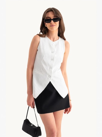 Gilet da completo di Hiccup in bianco: frontale
