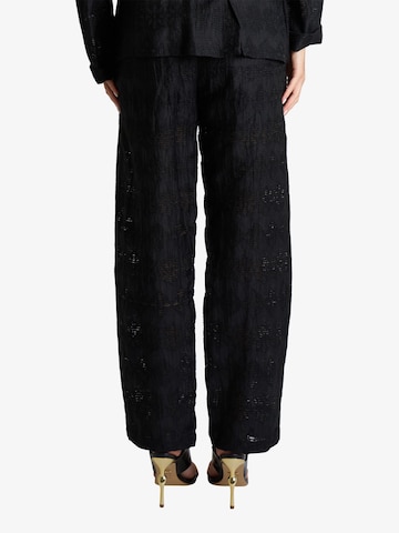 regular Pantaloni di SOUVENIR in nero