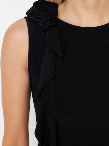 Top di Trendyol in nero