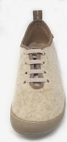 EL NATURALISTA Lace-Up Shoes in Beige