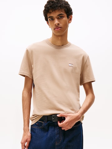 Tricou de la Tommy Jeans pe gri: față