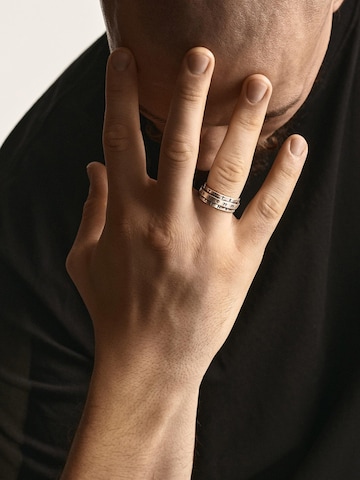 Bague 'RUNES - AMULETS' REYTEL en argent