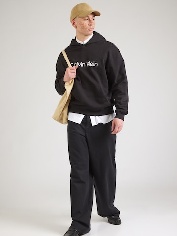 Felpa di Calvin Klein in nero