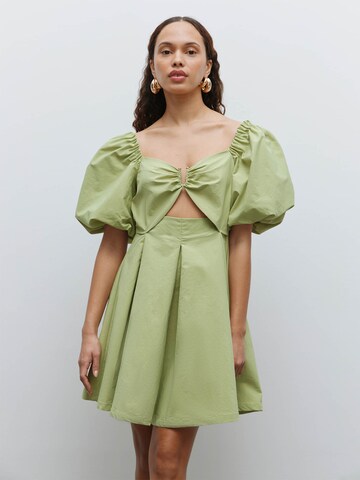 Robe Fleur by Kaviar Gauche en vert : devant