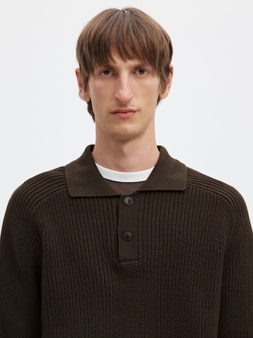 SELECTED Regular fit Trui in Bruin