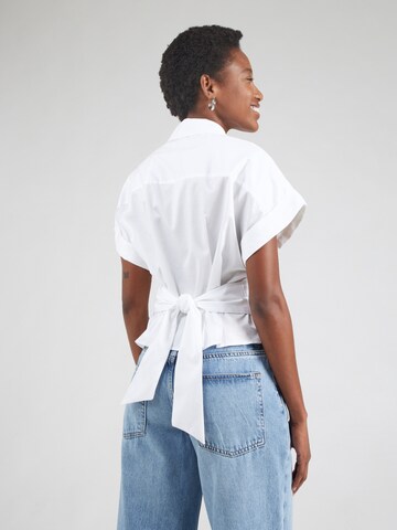 Chemisier 'JULIE' GUESS en blanc