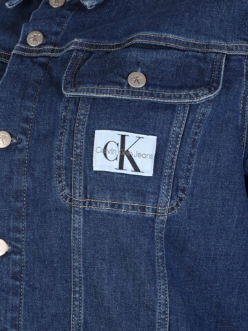 Calvin Klein Jeans Curve Tussenjas in Blauw