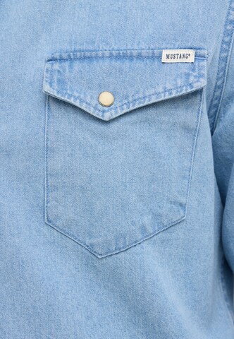 MUSTANG Comfort fit Button Up Shirt 'Duver' in Blue