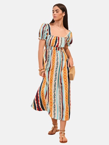 Friends Like These Kleid in Beige: Vorderseite