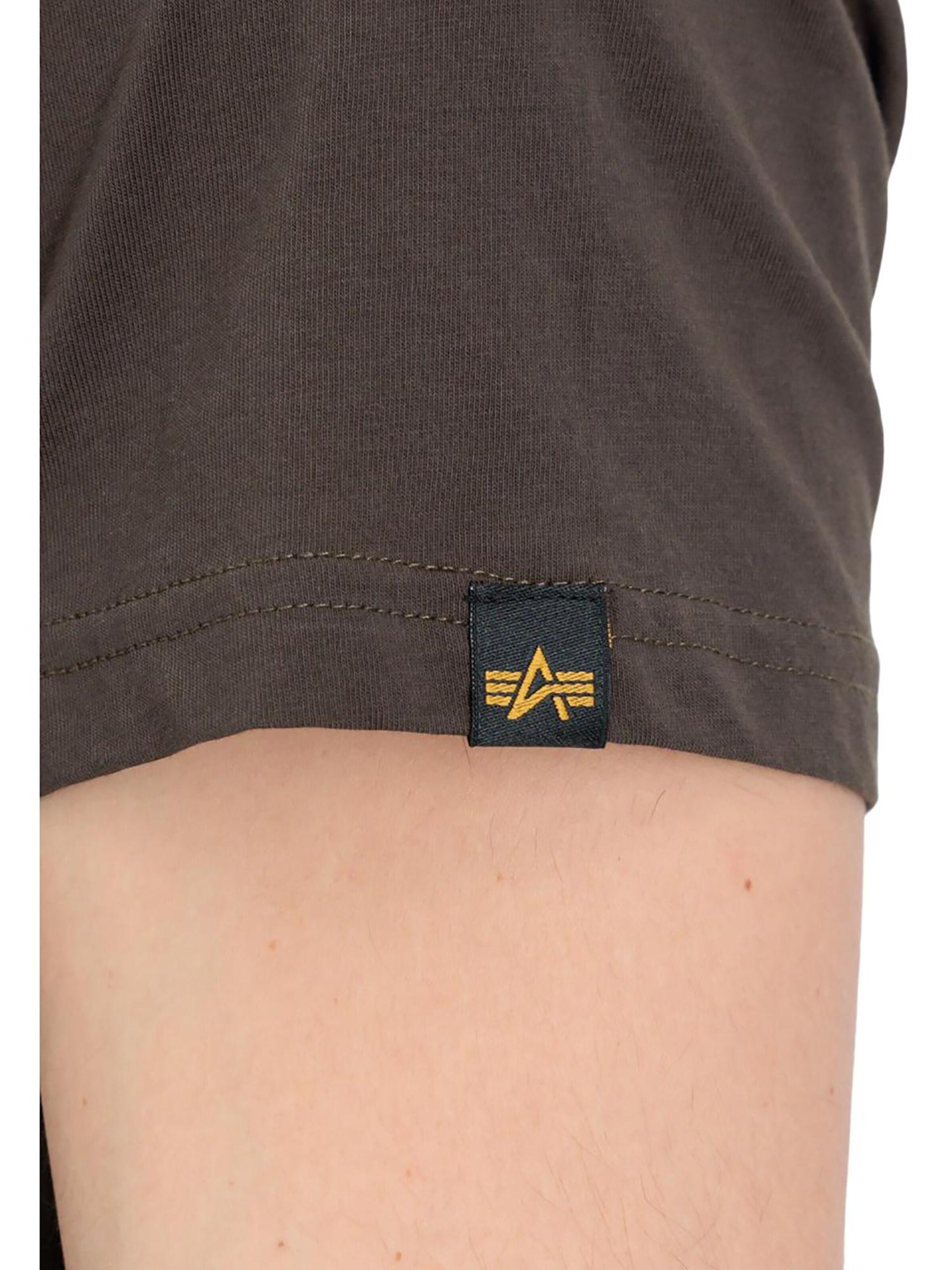ALPHA INDUSTRIES Shirt 'Basic Logo'‌‌‌ in Grün