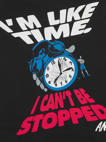 AND1 Collegepaita 'Timeout' värissä musta