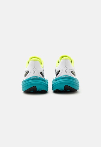 saucony Loopschoen 'TRIUMPH 24' in Wit
