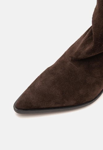 Botine '292' de la Copenhagen Studios pe maro