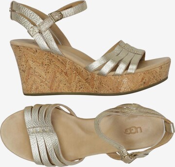 UGG Sandalen 38 in Silber: Vorderseite