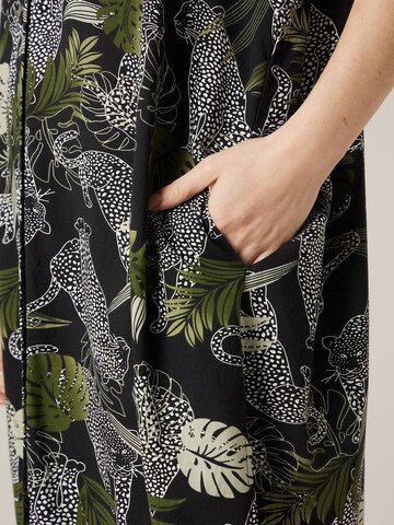 Robe 'Lisiane' Deeluxe en noir