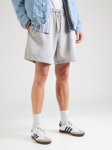 Loosefit Pantaloni di HOLLISTER in grigio: frontale