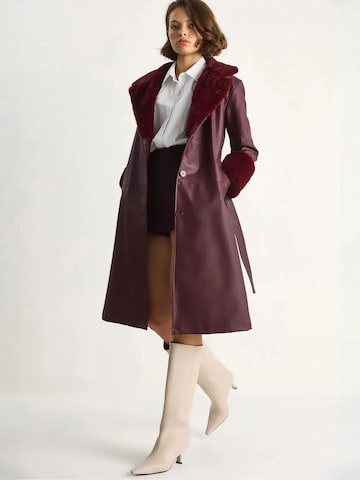 Manteau mi-saison Bianco Lucci en rouge