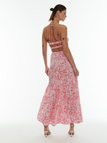 Robe 'Mira' ABOUT YOU x Laura Giurcanu en rose