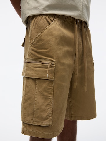 Pull&BearLoosefit Cargo hlače - smeđa boja