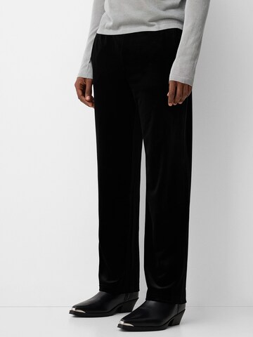 Loosefit Pantaloni di Bershka in nero: frontale