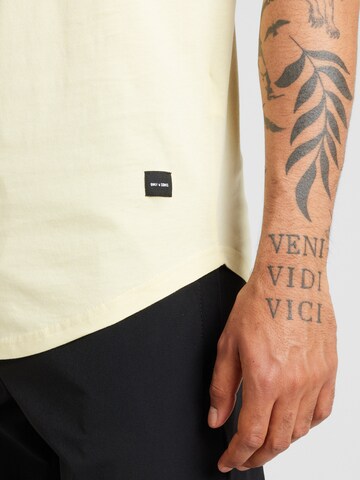 Only & Sons Regular fit Shirt 'MATT' in Geel