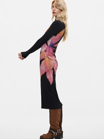 melns Desigual Kleita