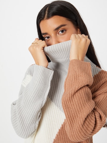 AX Paris Sweater in Brown