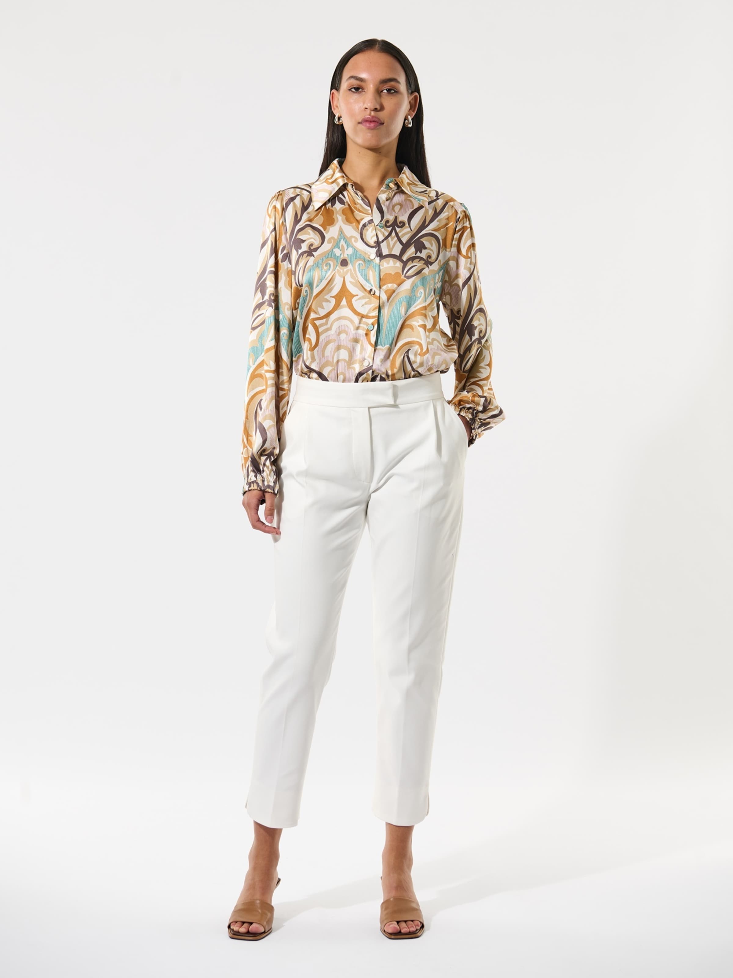 Dea Kudibal Shirt ' SiomaDEA ' in Bruin: voorkant