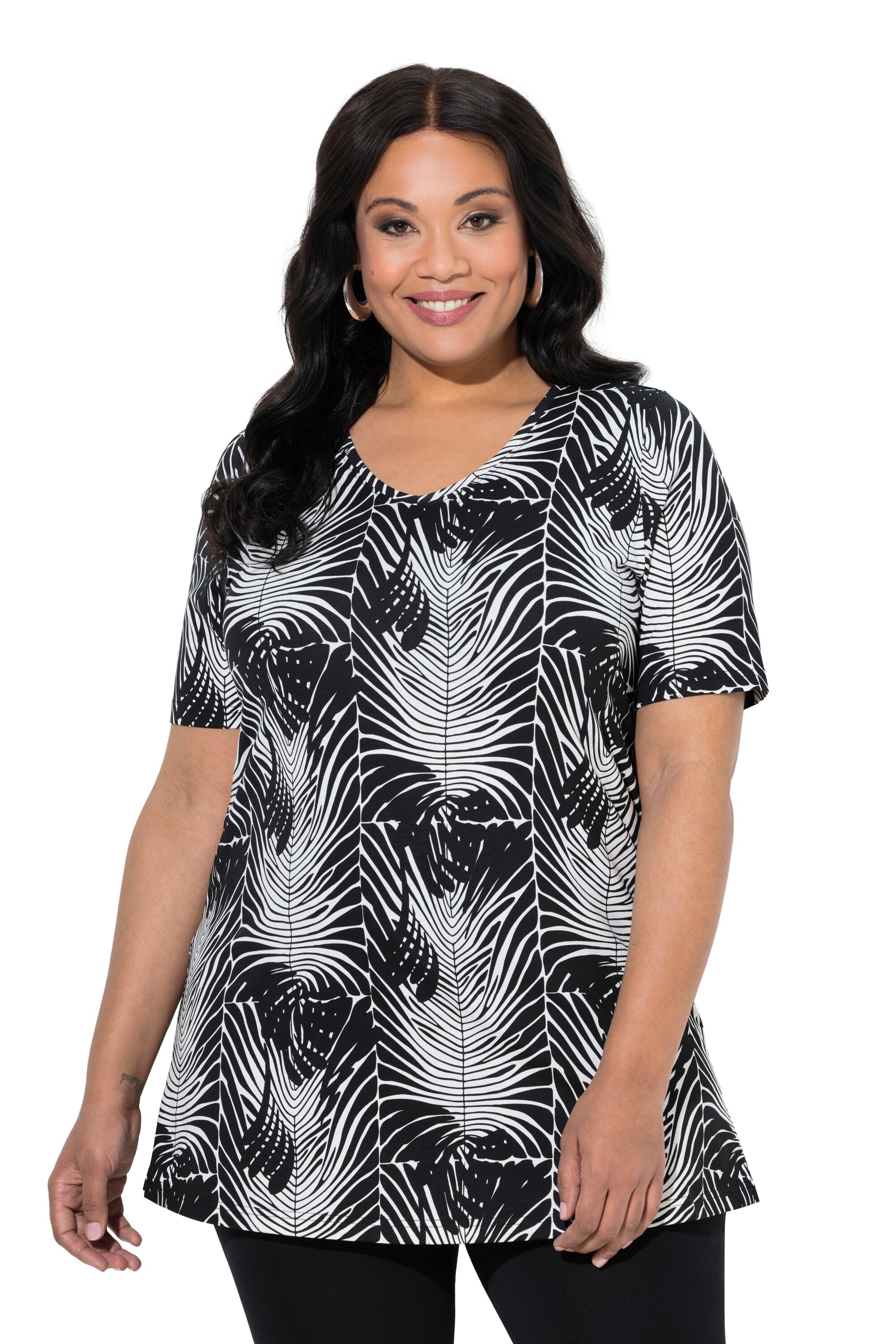 Ulla Popken Longshirt in Schwarz: Vorderseite