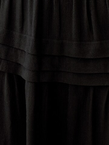 Tussah Skirt in Black