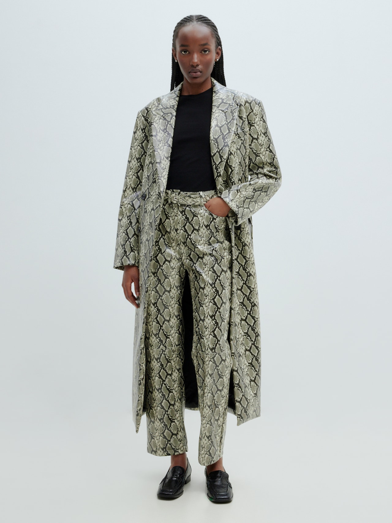 EDITED Produkte Hose 'Tanisha' rauchgrau