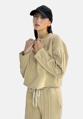 Elara Regular Tracksuit in Beige