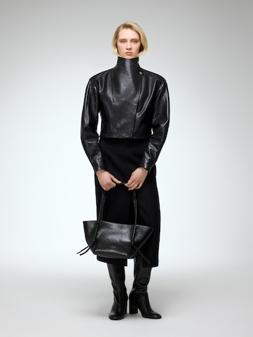 V S P Winterjacke 'Isla' in Schwarz