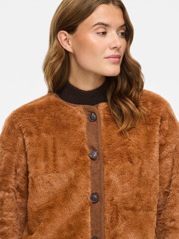 VILA - Chaqueta de entretiempo 'VIAvo' en marrón