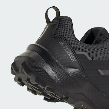 Chaussure basse 'Skychaser' ADIDAS TERREX en gris