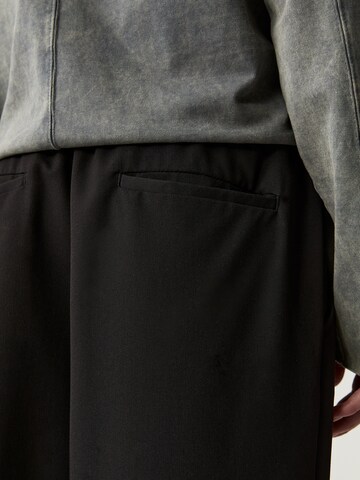 Pull&Bear Loosefit Broek in Zwart