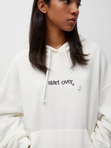 Pull&Bear Sweatshirt in Weiß