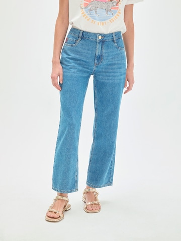 Lola Casademunt Bootcut Jeans in Blau: Vorderseite