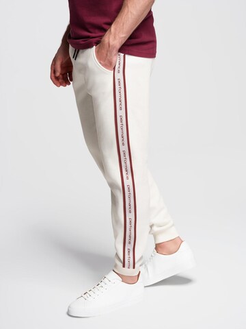 Regular Pantalon Ombre en blanc