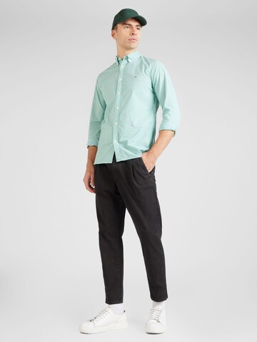 TOMMY HILFIGER Slim fit Button Up Shirt in Green