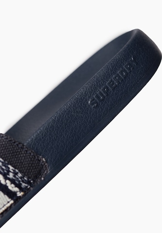 Claquettes / Tongs Superdry en noir