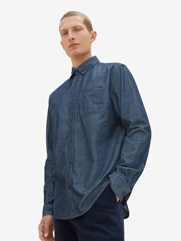 Coupe regular Chemise TOM TAILOR en bleu : devant