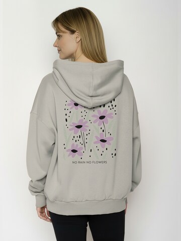GREENBOMB Sweatshirt ' Mello No Rain ' in Grijs: voorkant