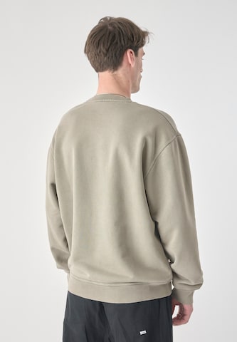 Cleptomanicx Sweatshirt 'Ligull Washed' in Grün